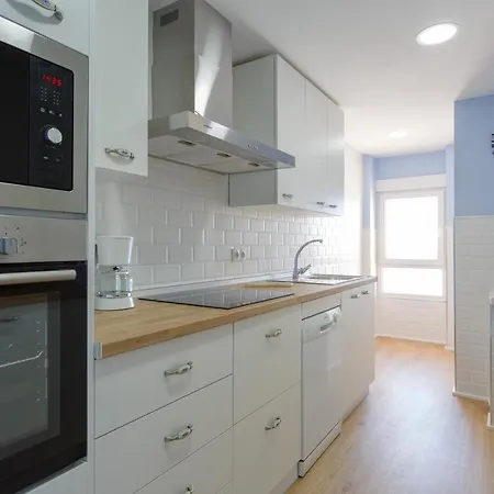 Gaviota Family Free Parking By Cadiz4rentals Кадис