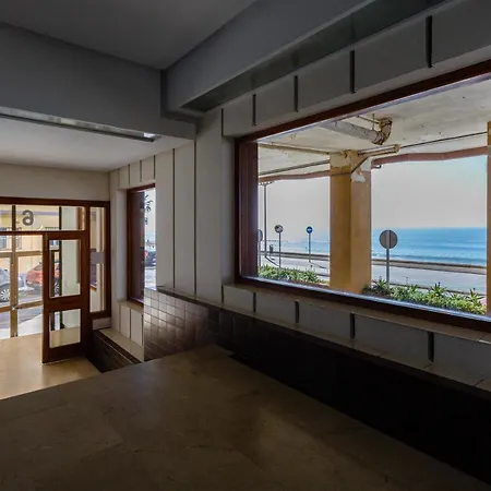 Gaviota Family Free Parking By Cadiz4rentals Кадис