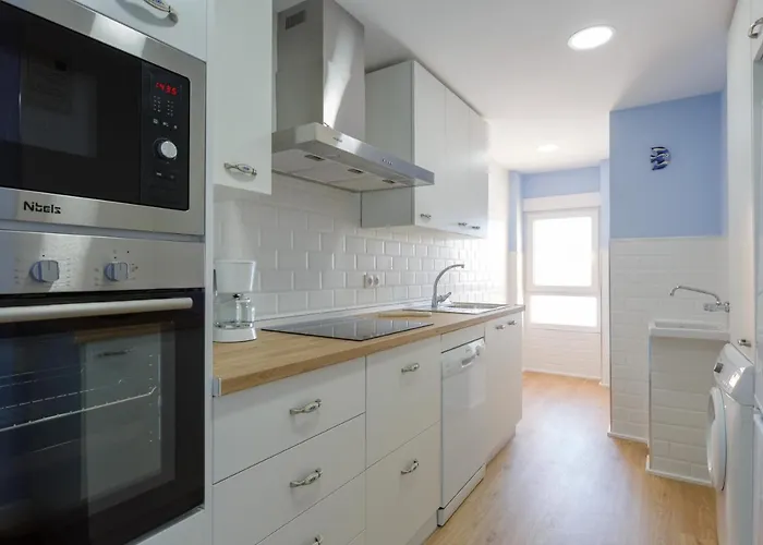 Gaviota Family Free Parking By Cadiz4rentals Кадіс